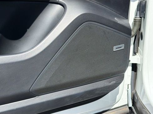 Used 2020 Porsche Cayenne Turbo image 28