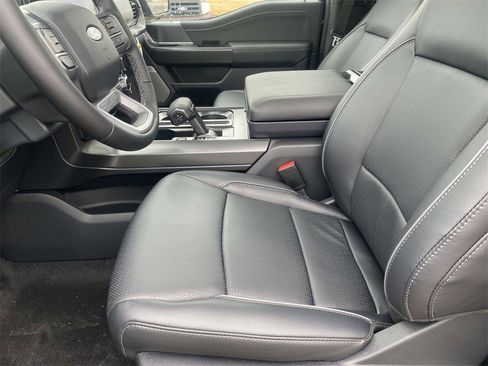 New 2025 Ford F150 Lariat w/ Equipment Group 501A Mid image 14