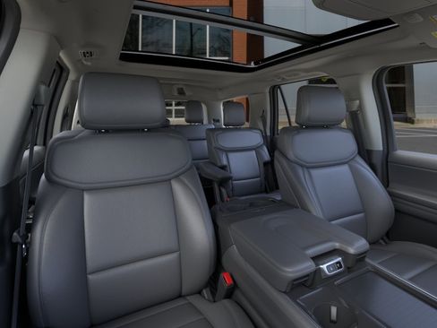 New 2026 Ford Expedition Active RWD image 10