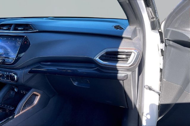 Used 2023 Chevrolet TrailBlazer ACTIV w/ Sun and Liftgate Package FWD image 18
