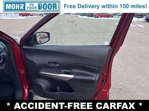 Used 2018 Nissan Kicks SR w/ Premium Package image 23