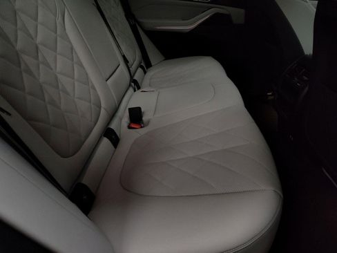Used 2026 BMW X5 xDrive40i w/ M Sport Package AWD/4WD image 28