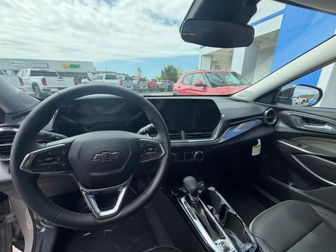 New 2026 Chevrolet Trax ACTIV w/ Driver Confidence Package FWD image 10