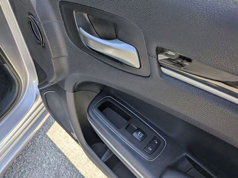 Used 2017 Chrysler 300 S AWD/4WD image 38