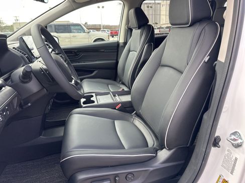 Used 2026 Honda Odyssey Touring image 24