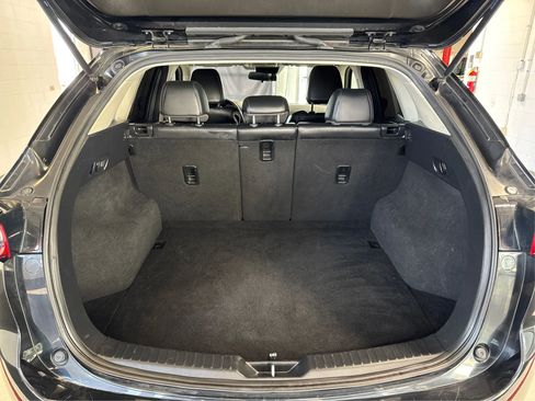Used 2021 MAZDA CX-5 Touring image 12