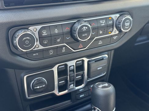 New 2025 Jeep Wrangler Sport S image 19