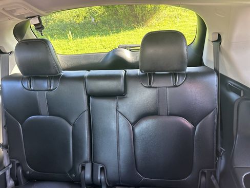 Used 2024 Honda Pilot EX-L image 32