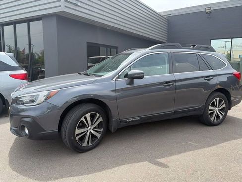 Used 2018 Subaru Outback 2.5i Limited AWD/4WD image 6