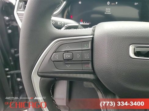 New 2025 Jeep Grand Cherokee L Laredo image 19