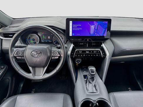 Used 2024 Toyota Venza Nightshade AWD/4WD image 15