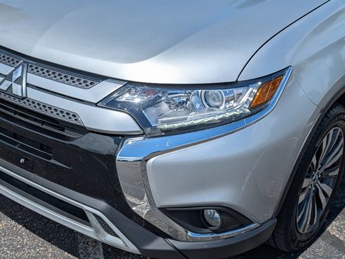 Used 2020 Mitsubishi Outlander SEL AWD/4WD image 16