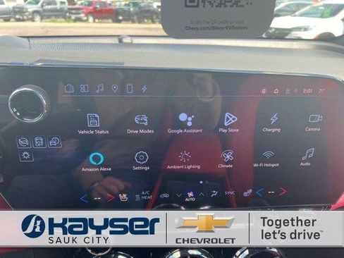 New 2024 Chevrolet Blazer EV RS image 22