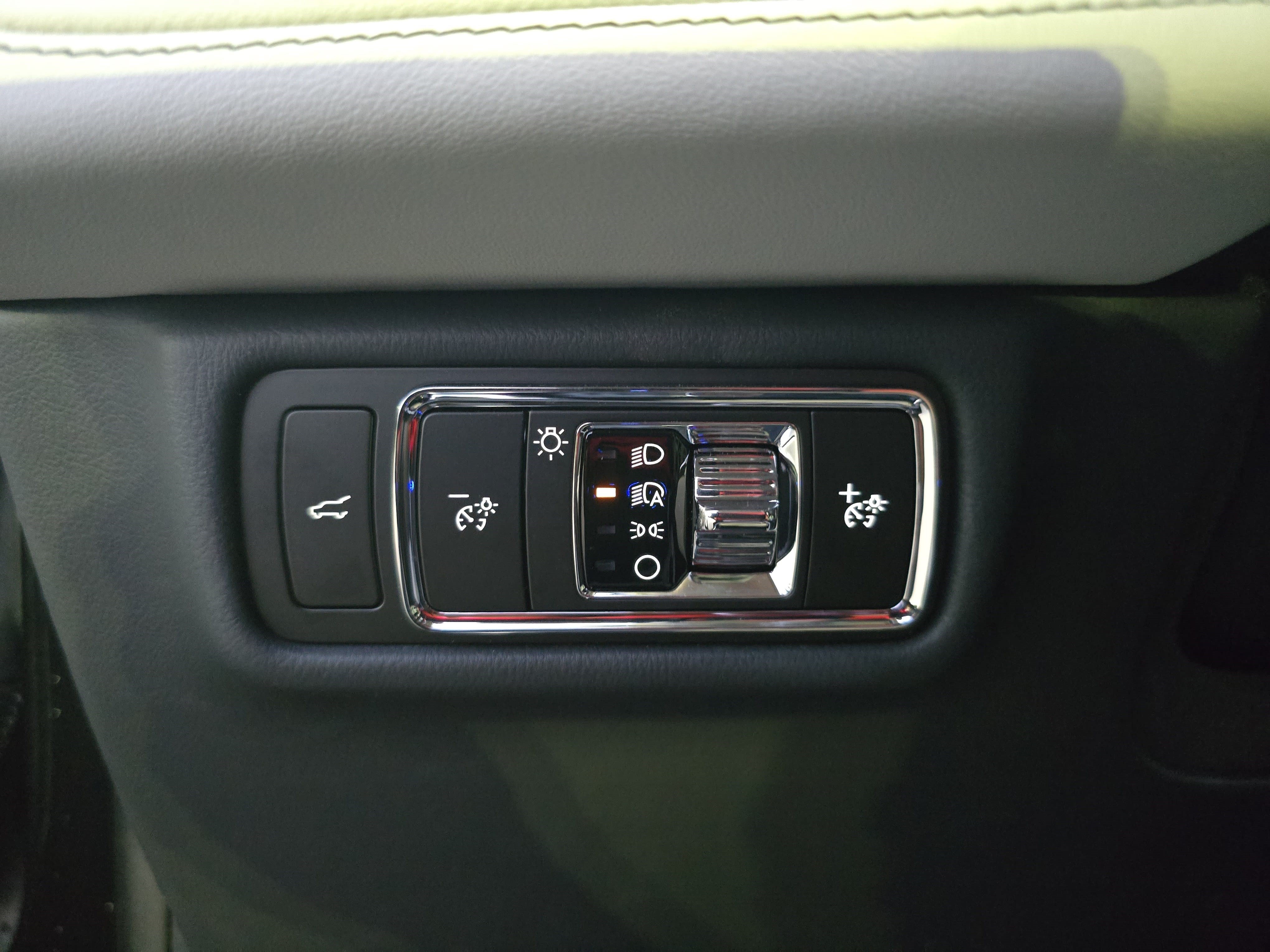 Used 2026 Lincoln Aviator Reserve w/ Luxury Package RWD image 27