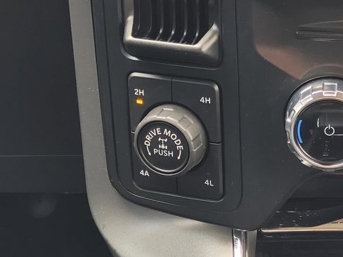 Used 2022 Ford F150 Lariat image 20