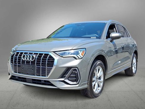 Used 2024 Audi Q3 2.0T Premium Plus AWD/4WD image 1
