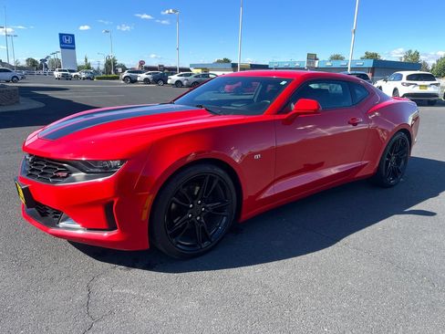 Used 2019 Chevrolet Camaro LT RWD image 1