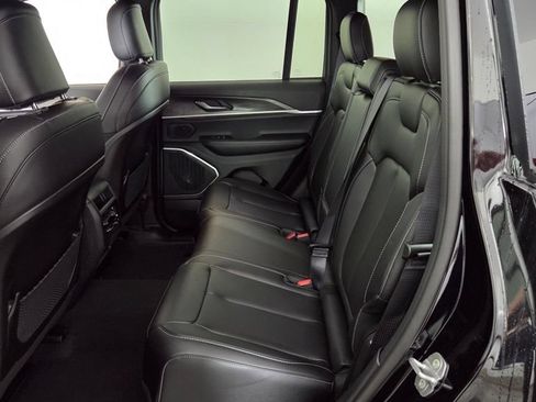 New 2026 Jeep Grand Cherokee Limited AWD/4WD image 29