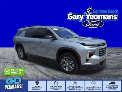 Used 2024 Chevrolet Traverse LT