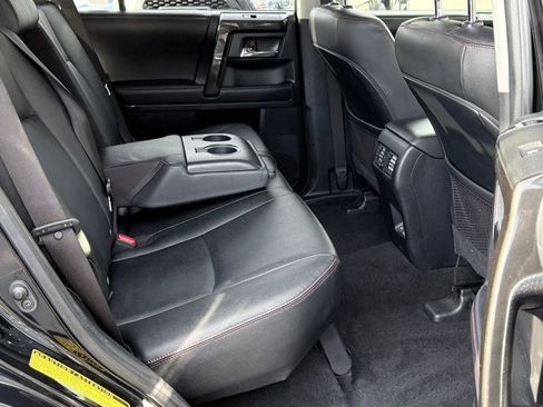 Used 2024 Toyota 4Runner TRD Off-Road Premium image 13