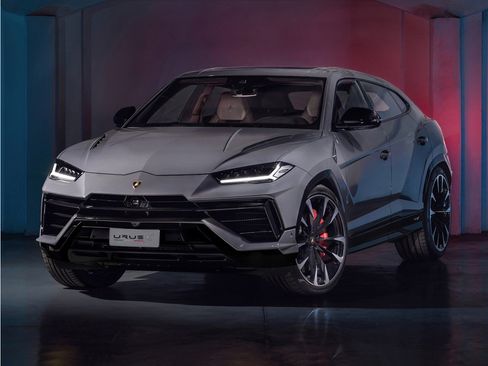 Used 2024 Lamborghini Urus Performante AWD/4WD image 1