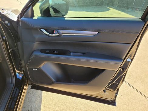 New 2025 MAZDA CX-5 AWD 2.5 S w/ Premium Plus Pkg image 6