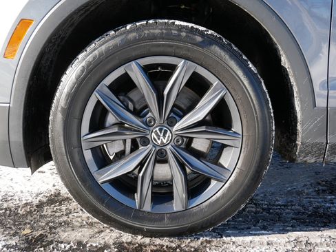 Used 2022 Volkswagen Tiguan SE image 15