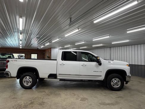 Used 2021 Chevrolet Silverado 2500 LT w/ All Star Edition image 2