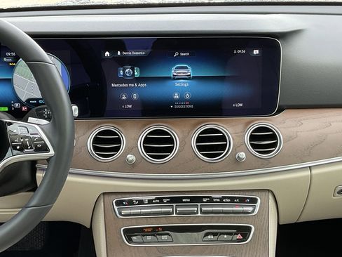 Used 2022 Mercedes-Benz E 450 4MATIC Sedan image 17