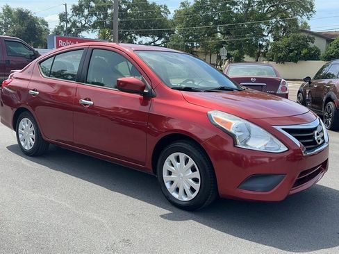 Used 2019 Nissan Versa SV FWD image 16