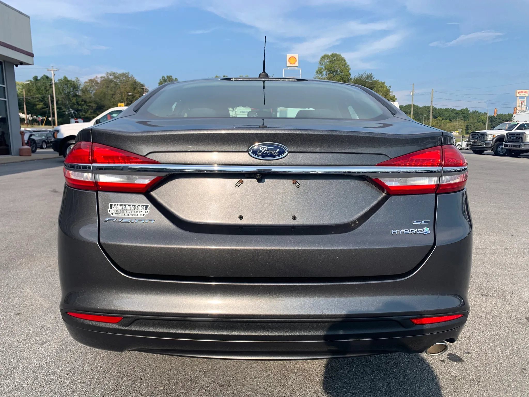 Used 2017 Ford Fusion SE FWD image 6