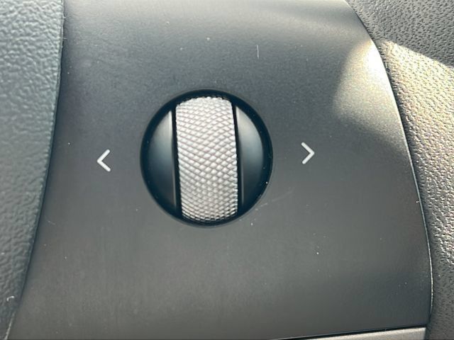 Used 2021 Tesla Model Y 2WD image 24