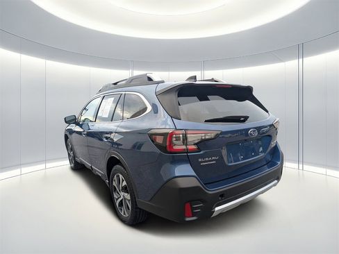 Used 2022 Subaru Outback Touring XT image 5