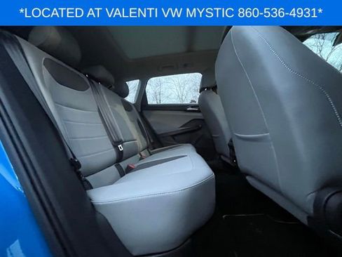 Certified 2023 Volkswagen Taos SE w/ Panoramic Sunroof Package image 21