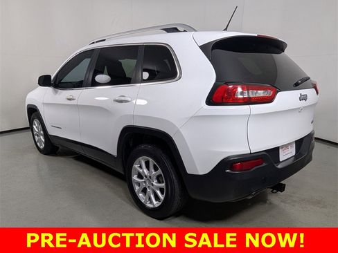 Used 2018 Jeep Cherokee Latitude image 5