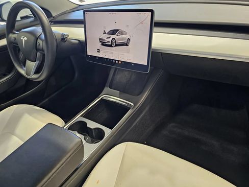 Used 2023 Tesla Model 3 Standard Range RWD image 5