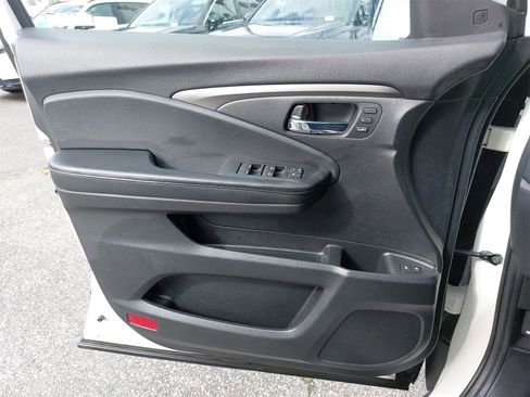 Used 2019 Honda Pilot EX-L image 28