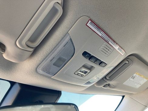 Used 2021 Toyota Corolla LE image 26