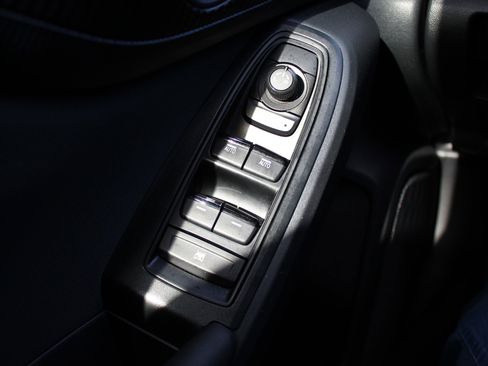 Used 2019 Subaru Crosstrek 2.0i Premium image 27