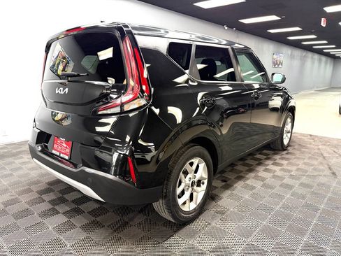 Used 2023 Kia Soul LX w/ Option Group 015 FWD image 14