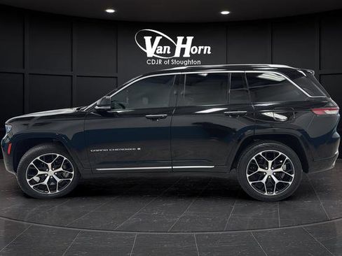 Used 2023 Jeep Grand Cherokee Summit AWD/4WD image 4