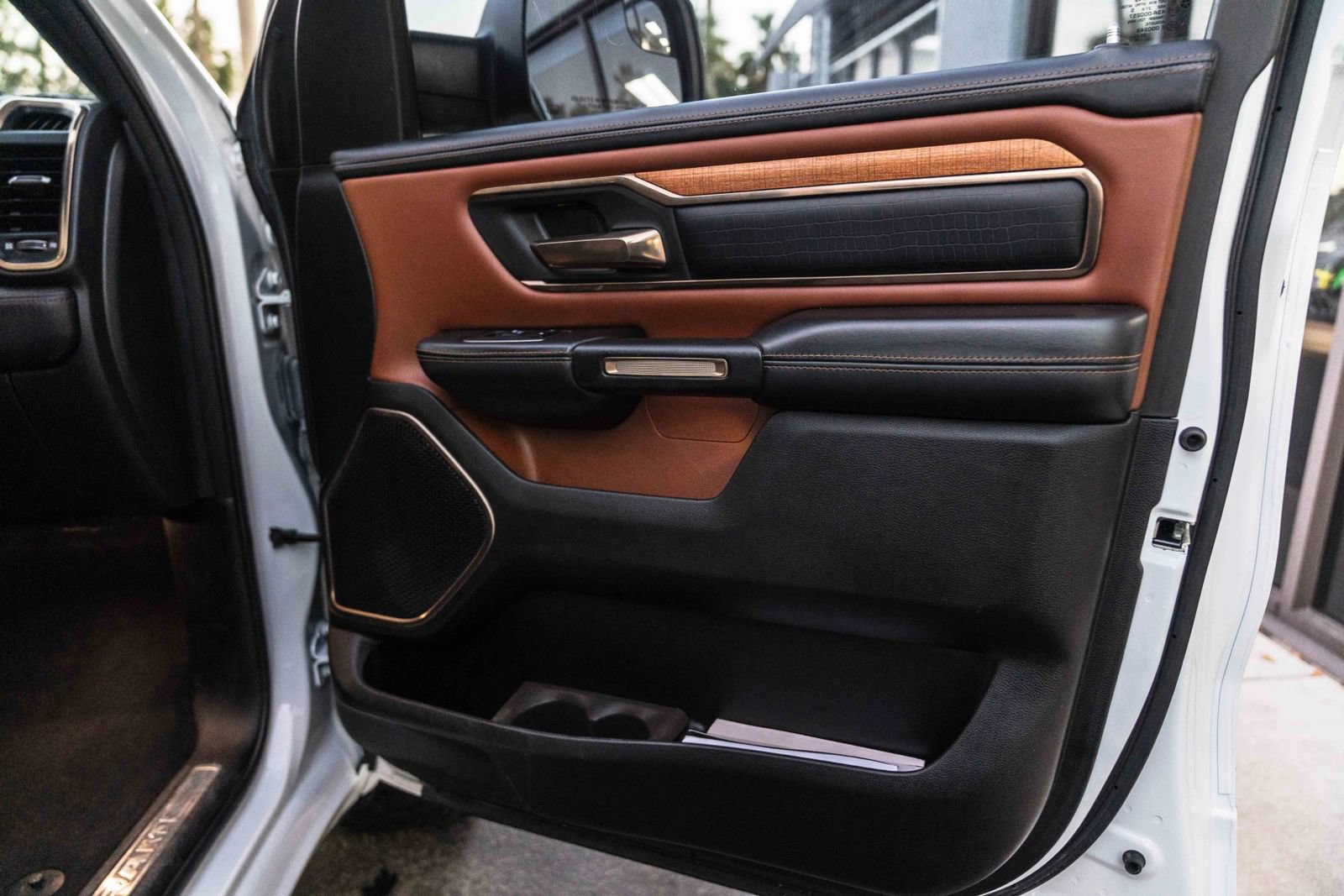 Used 2023 RAM 1500 Limited w/ Body Color Bumper Group AWD/4WD image 48