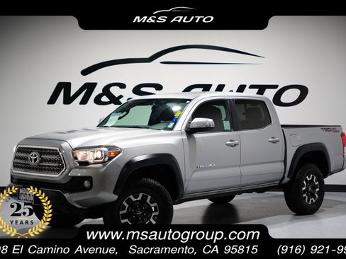 Used 2016 Toyota Tacoma TRD Off-Road image 1