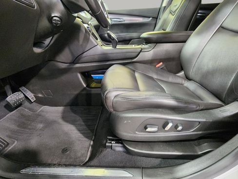 Used 2019 Cadillac XT5 Luxury AWD/4WD image 13