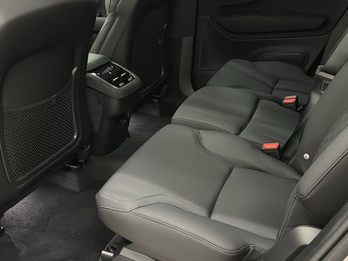 Used 2026 Volvo XC90 B5 Plus w/ Protection Package image 27
