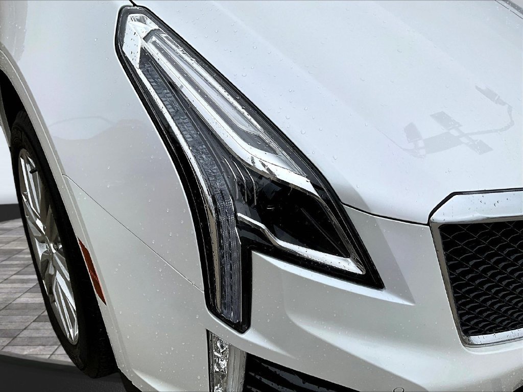 Used 2022 Cadillac XT5 Sportv w/ LPO, Floor Liner Package AWD/4WD image 34