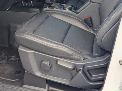 New 2025 Ford Bronco Badlands image 4