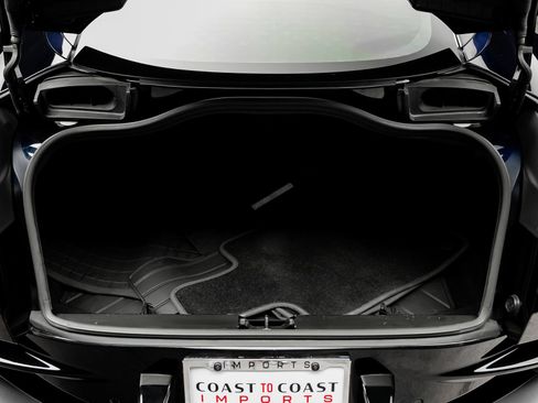 Used 2017 Aston Martin DB11 V12 RWD image 52