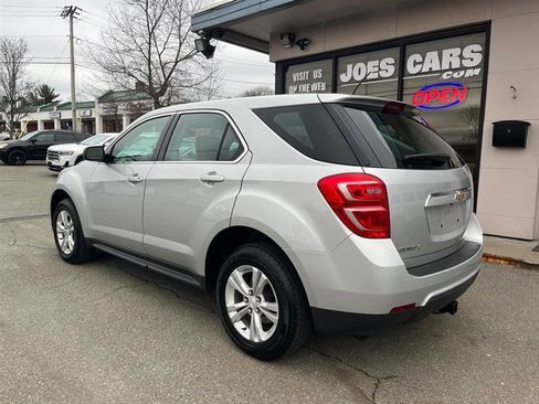 Used 2017 Chevrolet Equinox LS image 2
