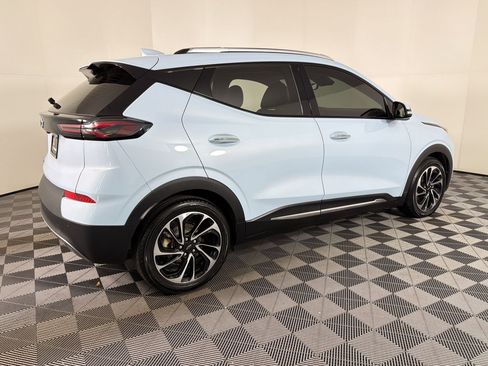 Used 2022 Chevrolet Bolt EUV Premier image 8